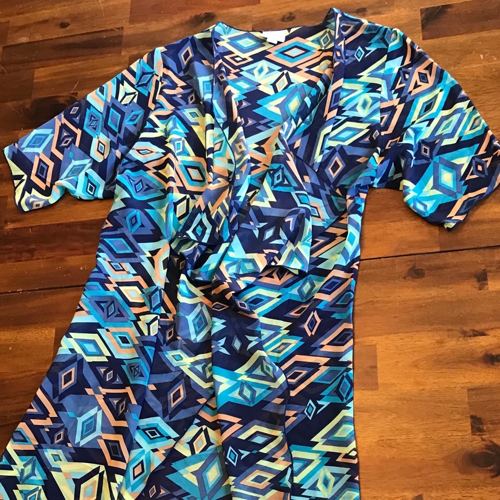 FLASH SALE LuLaRoe Shirley